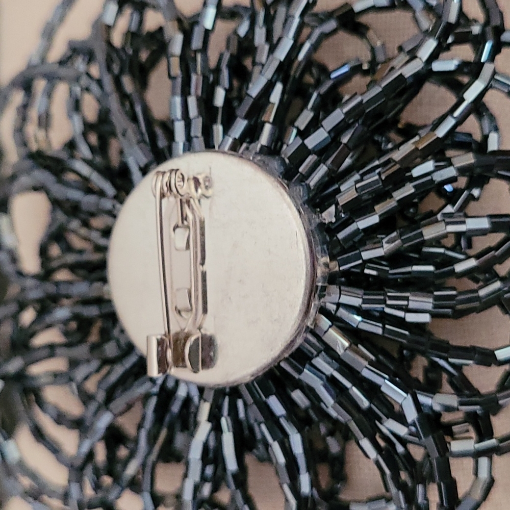 Bugle Bead and Rocaille Brooch - Picture 3 of 6